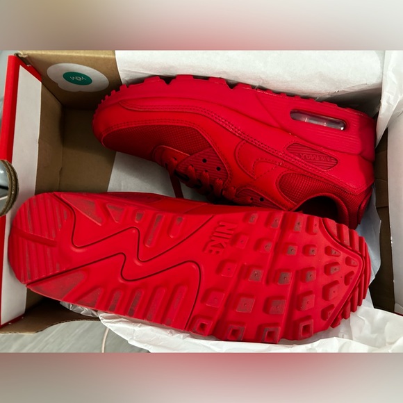 Nike AirMax 90 All Red women’s size 9.5 - Picture 3 of 4